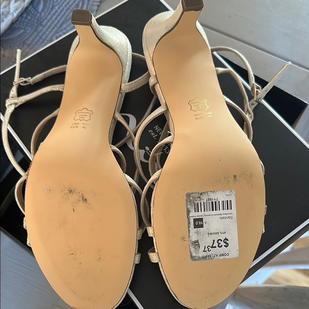 ✨NINA Gold Strappy Women's Sandals✨ - Picture 2 of 5